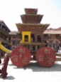 Templo móvil en la plaza durbar de Bahktapur
